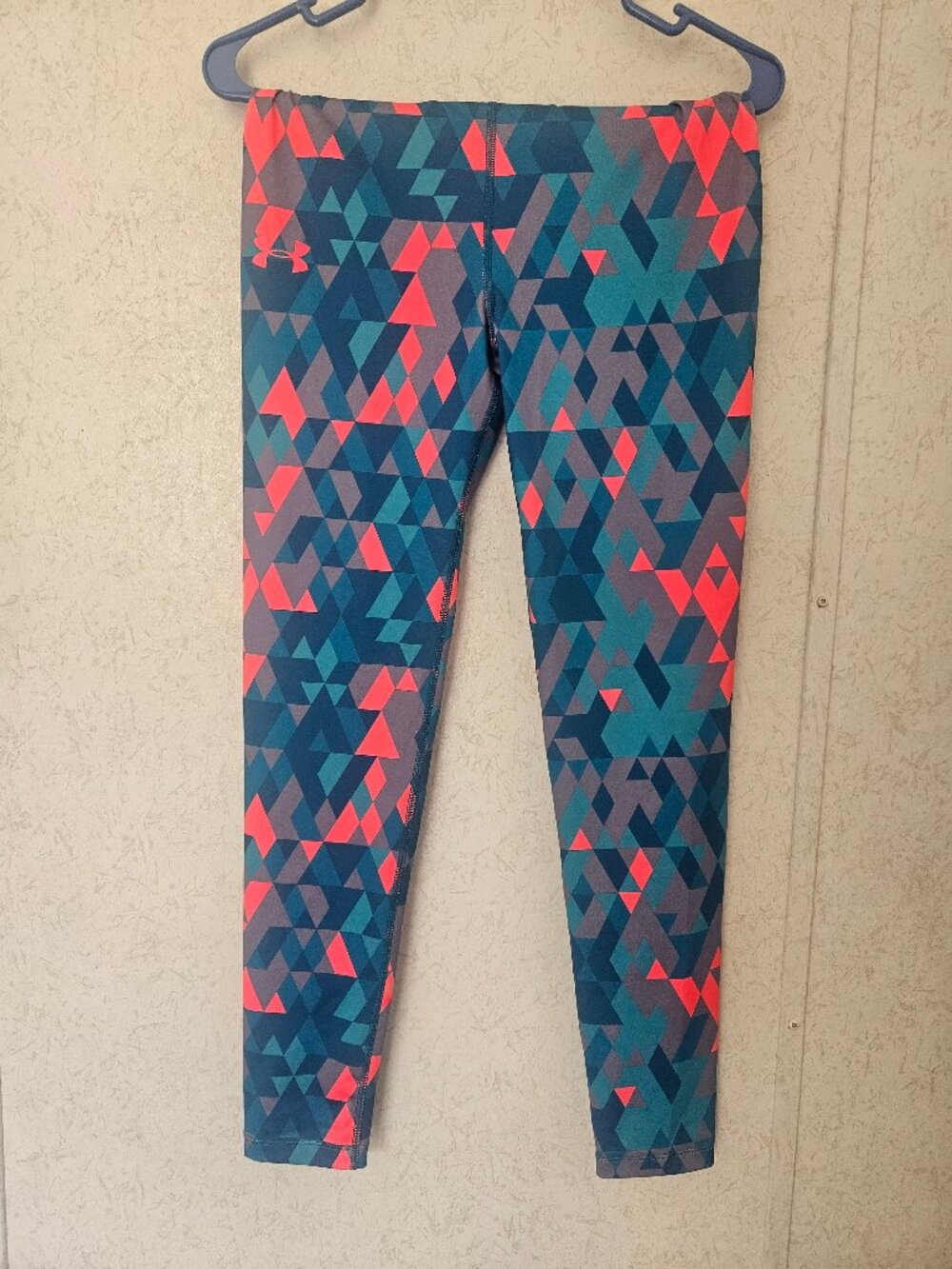 Under Armour Girls Sz Youth Large Geometric Print HeatGear Athletic Leggings
